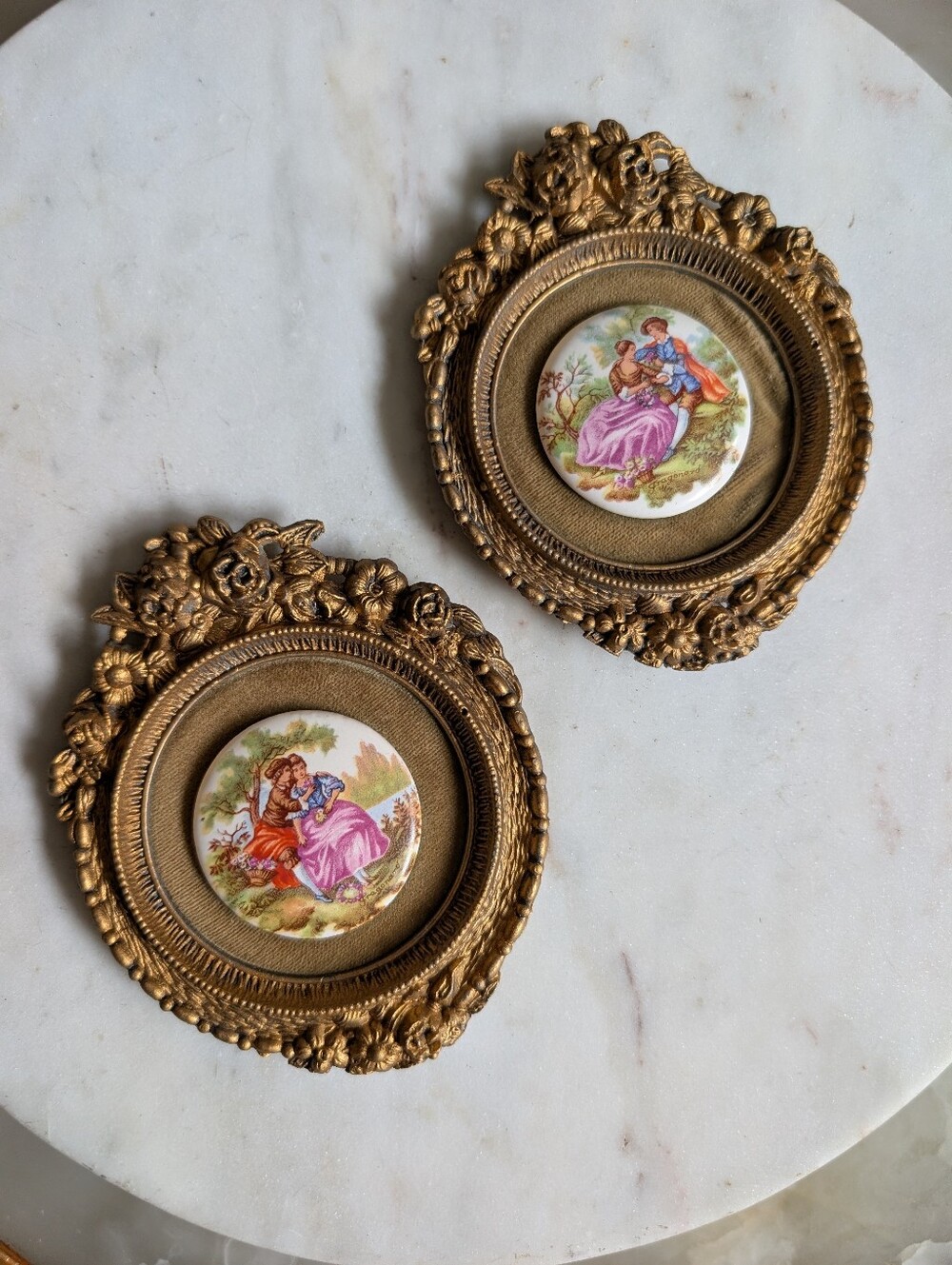 Rare*Vintage, Set of 2, Ornate Ormolu Frame Gold Rose Detail Fragonard Cameo